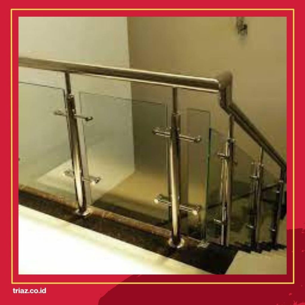 contoh railing tangga kaca