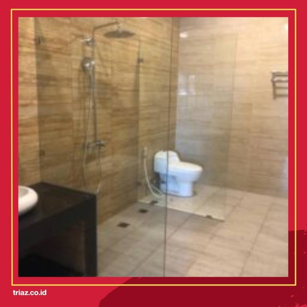 shower box